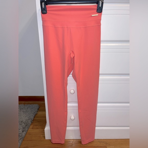 Whitney Simmons x Gymshark Coral Leggings - Picture 3 of 4